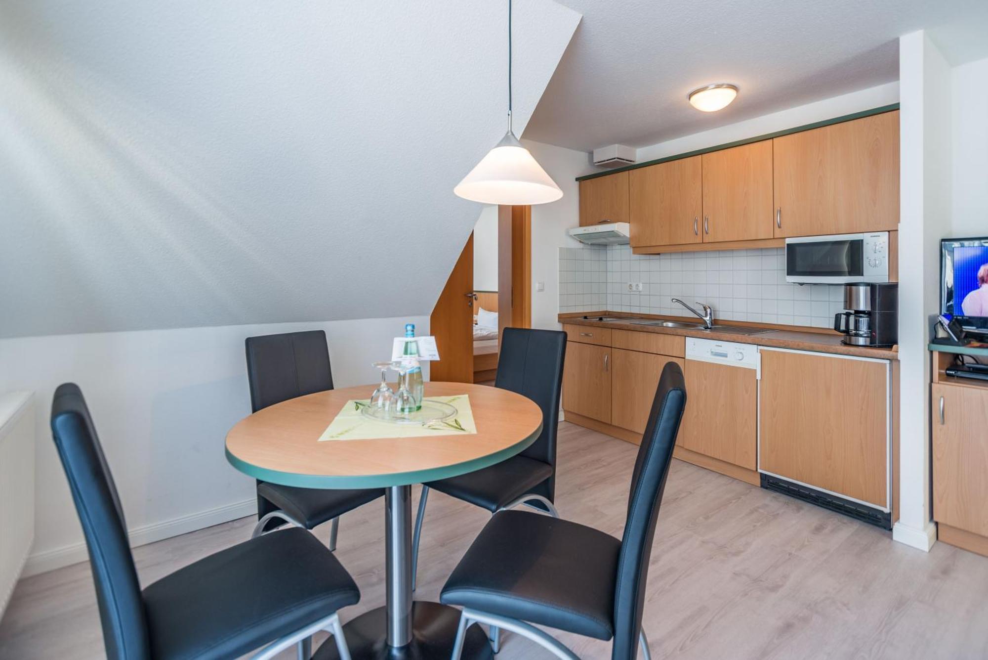 Am Weststrand Apartmenthaus Waldeck Ostseebad Kühlungsborn エクステリア 写真