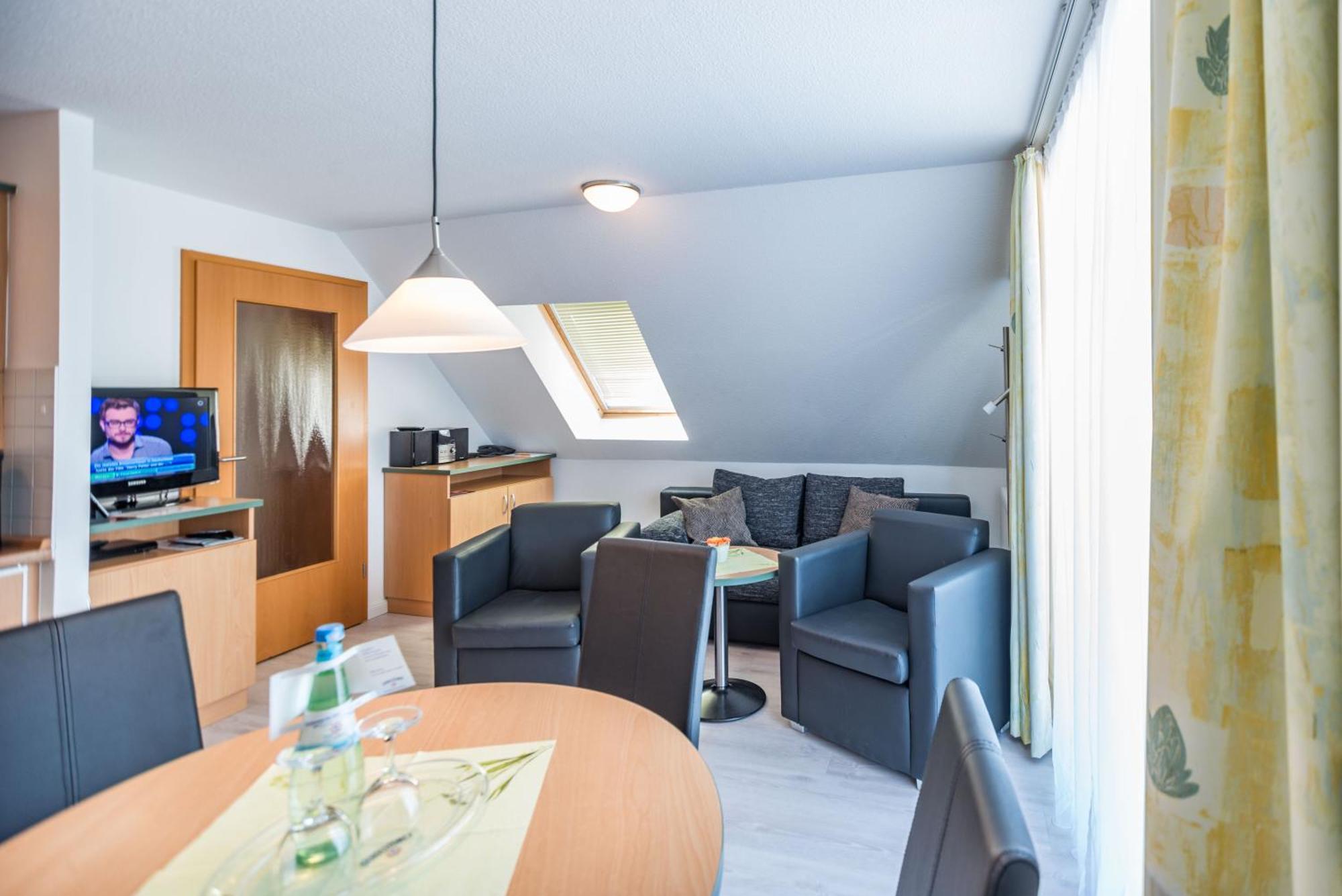 Am Weststrand Apartmenthaus Waldeck Ostseebad Kühlungsborn エクステリア 写真