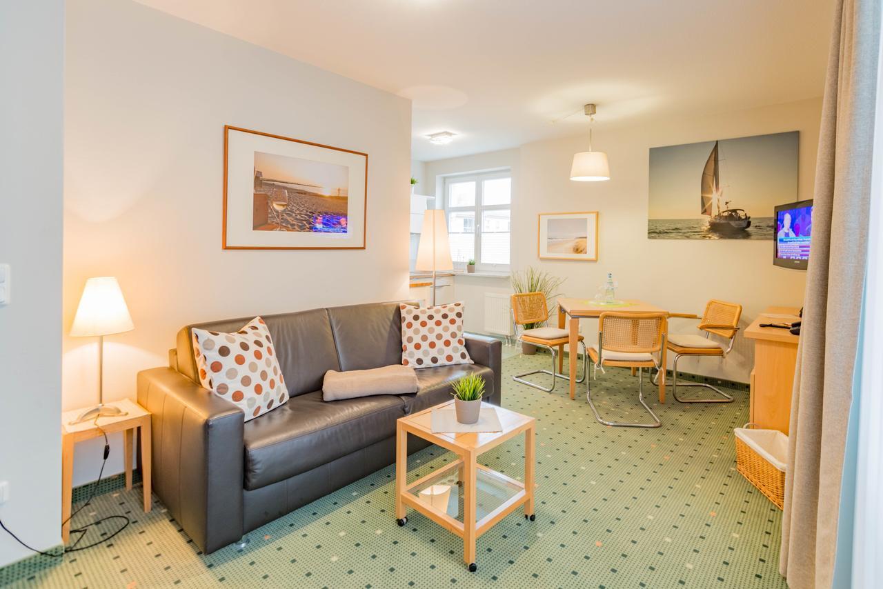 Am Weststrand Apartmenthaus Waldeck Ostseebad Kühlungsborn エクステリア 写真