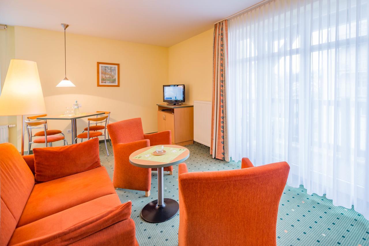 Am Weststrand Apartmenthaus Waldeck Ostseebad Kühlungsborn エクステリア 写真