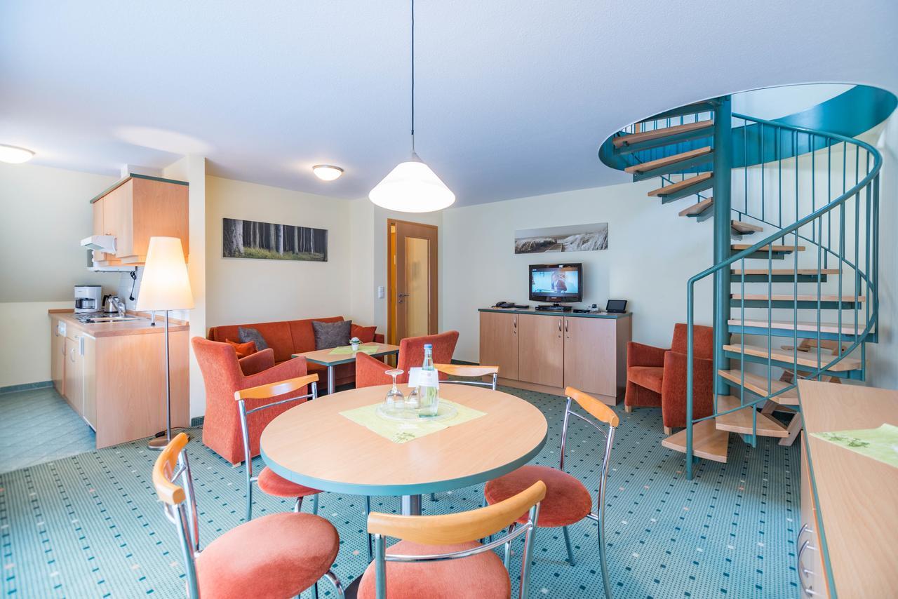 Am Weststrand Apartmenthaus Waldeck Ostseebad Kühlungsborn エクステリア 写真
