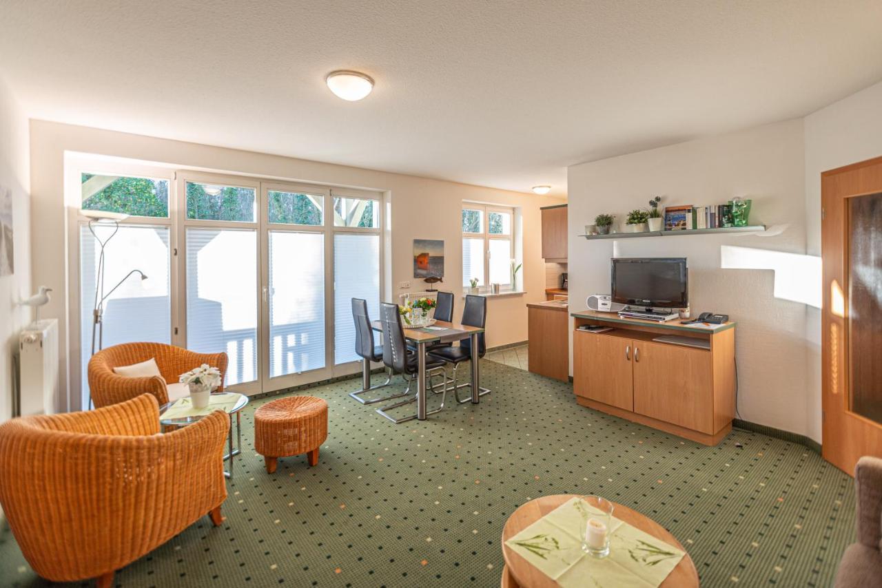 Am Weststrand Apartmenthaus Waldeck Ostseebad Kühlungsborn エクステリア 写真