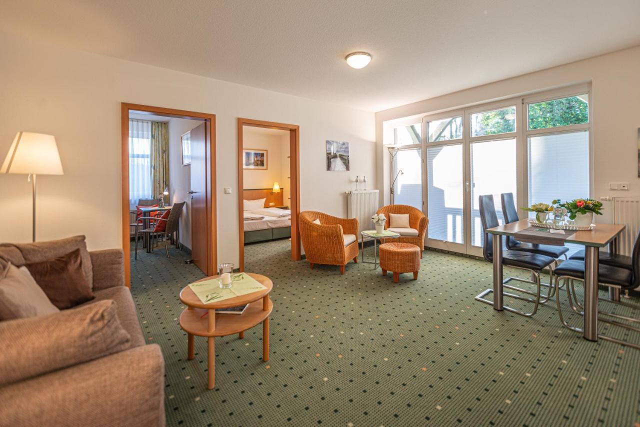 Am Weststrand Apartmenthaus Waldeck Ostseebad Kühlungsborn エクステリア 写真